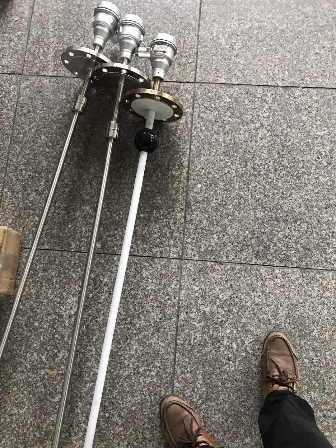 氫氟酸液位計，液堿液位計，防腐型浮球液位計